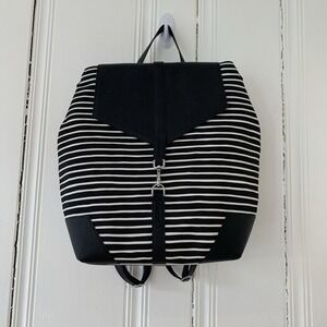 New Stella & Dot Ava Backpack Bag Purse Black White Stripe Gym Laptop Bag RV $98